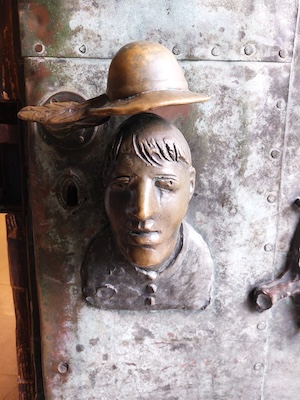 Türgriff mit Kopf und Hut Türgriff mit Kopf und Hut