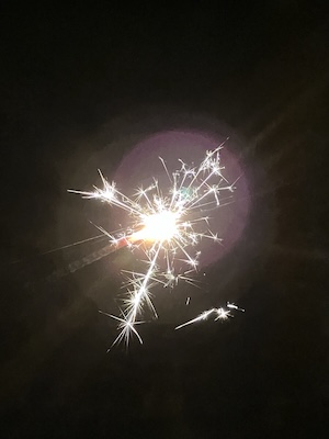 Funkenspühende Wunderkerze Funkenspühende Wunderkerze