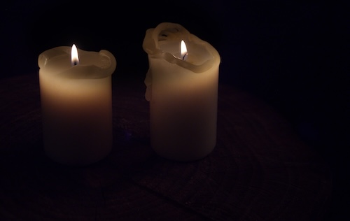 Zwei Kerzen