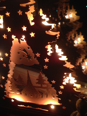 Weihnachtliches Fensterbild