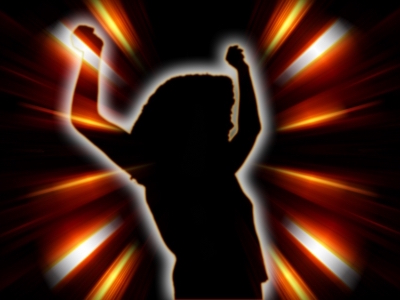 Tanzende Frau als Schatten