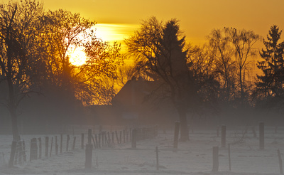 Winterlandschaft bei Sonnenaufgang