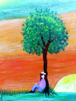 Frau mit Hut sitzt an einem Baum angelehnt