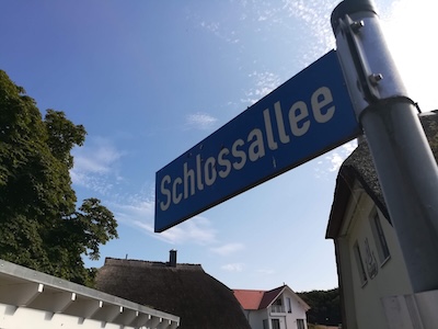 Straßenschild Schlossallee